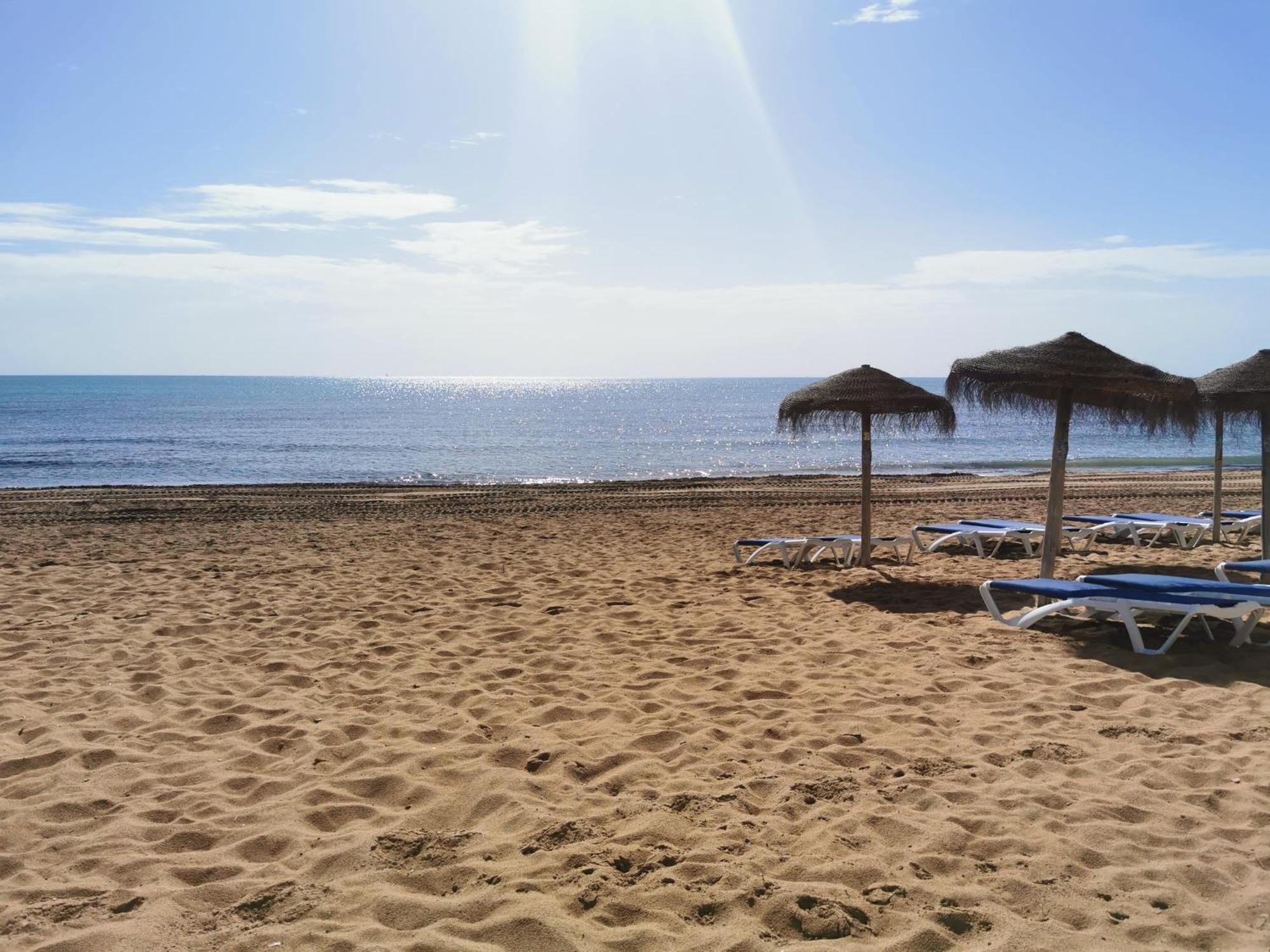 Holiday La Mata 外观 照片